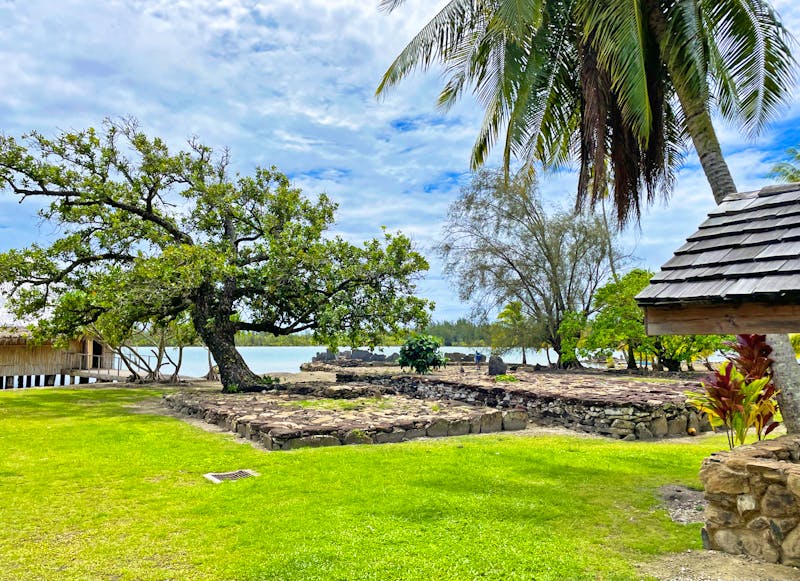 Zu Besuch im Inselmuseum und an der Tempelanlage von Huahine - ©Jacob Spangenberg - Eberhardt TRAVEL