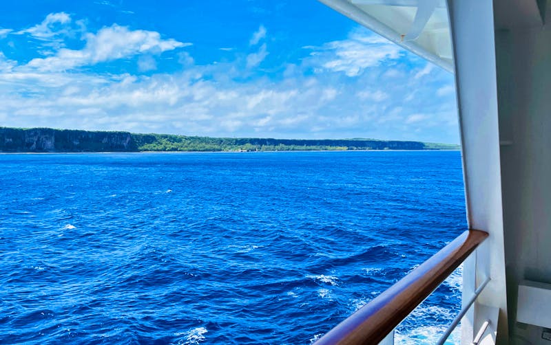 Kreuzfahrt in der Südsee vorbei an der Insel Makatea nach Tahaa - ©Jacob Spangenberg - Eberhardt TRAVEL
