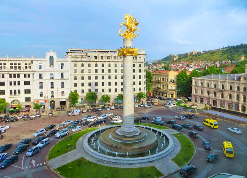 Freiheitsplatz mit dem Heiligen Georg in Tbilisi - ©Jürgen Schmeißer - Eberhardt TRAVEL