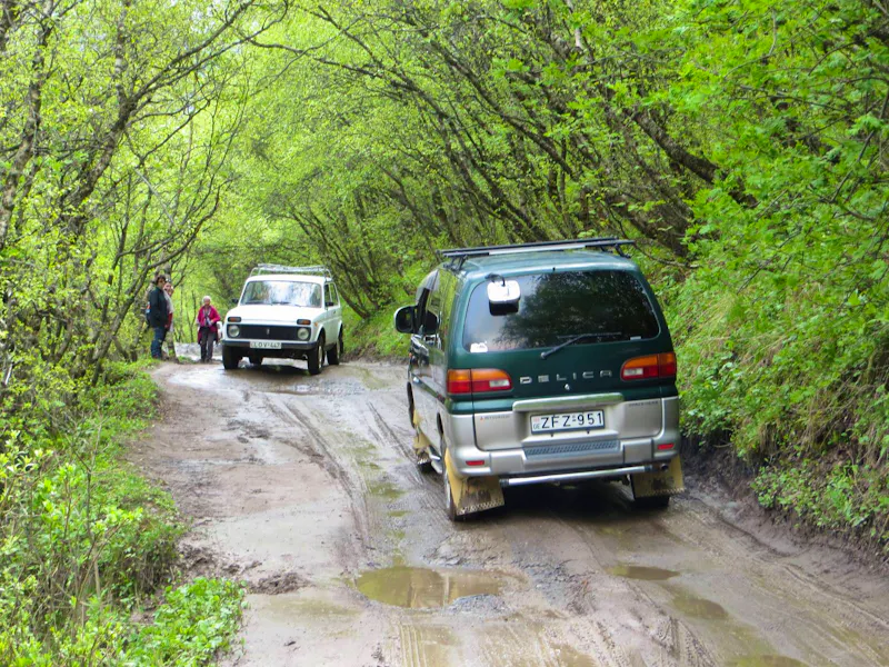 Fahrt im Geländewagen in den Kaukasus - Georgien - &copy;Jürgen Schmeißer - Eberhardt TRAVEL