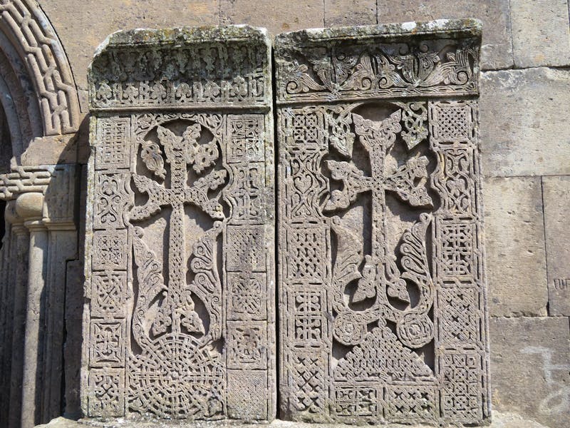 Kreuzsteine am Kloster Goshavank - ©Jürgen Schmeißer - Eberhardt TRAVEL