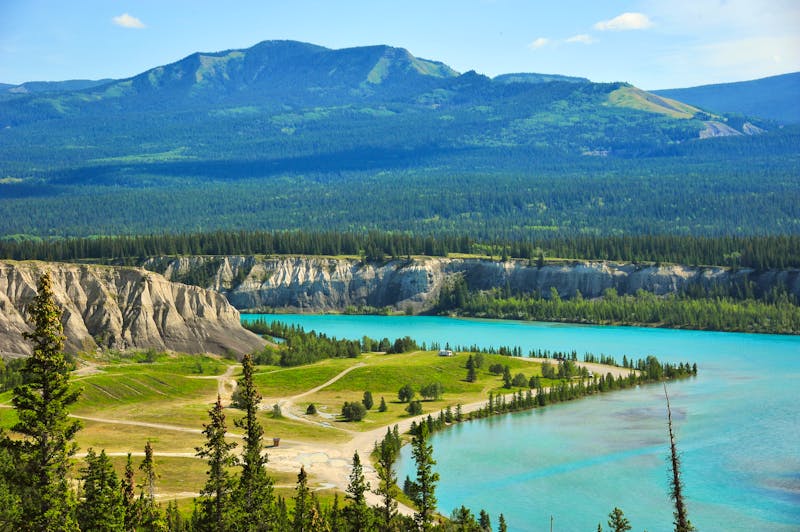 Blick auf den Abraham Lake in Alberta - ©LaurieSH - stock.adobe.com