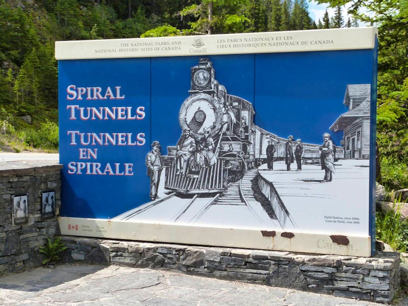 Spiraltunnel am Kicking Horse Pass in den Rocky Mountains - ©Linda Hartge - Eberhardt TRAVEL