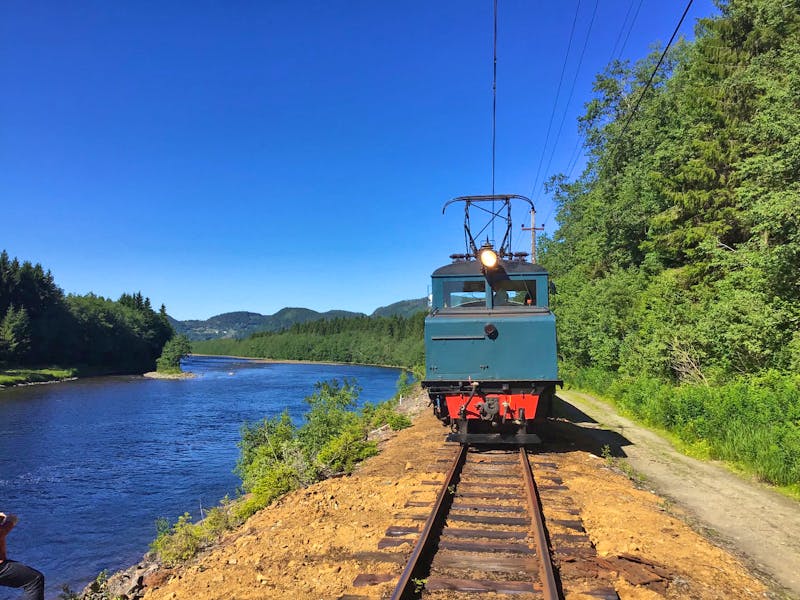 Zugfahrt mit der Thamshavnbanen in Norwegen - ©Sabine Letzybyll - Eberhardt TRAVEL