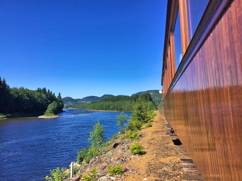 Zugfahrt mit der Thamshavnbanen in Norwegen - ©Sabine Letzybyll - Eberhardt TRAVEL