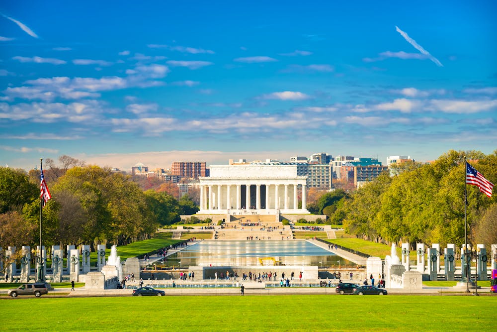 Lincoln Memorial in Washington DC  USA &ndash; &copy; sborisov - stock.adobe.com
