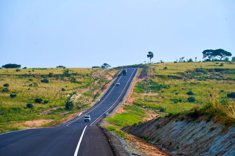 Straße zum Murchison Falls Nationalpark in Uganda - ©Adrian Solumsmo - stock.adobe.com