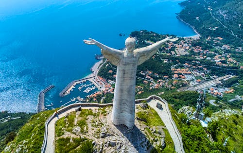Christus-Statue bei Maratea &ndash; &copy; Marcin - stock.adobe.com