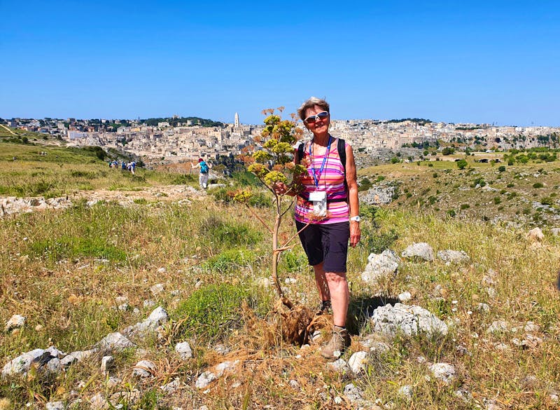 Reisebegleitung Ria bei der Wanderung bei Matera - ©Ria Heilmann - Eberhardt TRAVEL