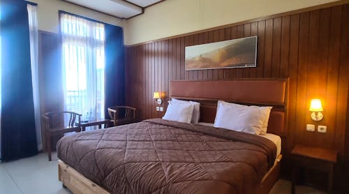 Doppelzimmer im Lava View Lodge Hotel – © Lava View Lodge Hotel