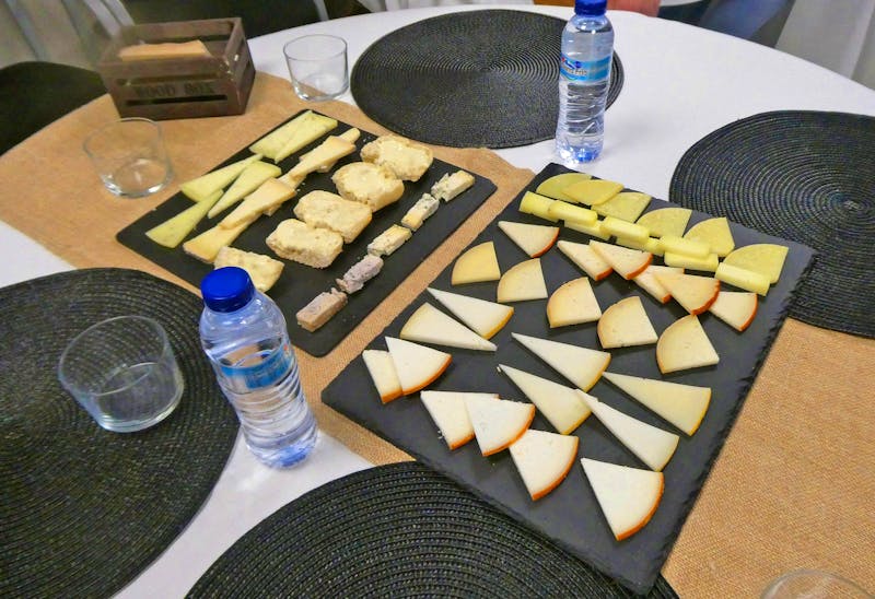 Torta del Casar - Käse aus Cáceres - ©Gina Egenolf - Eberhardt TRAVEL