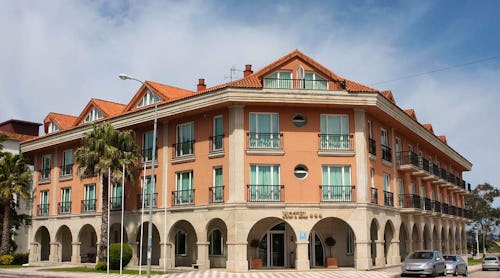 Hotel Bahia Baiona - Außenansicht – © Hotel Bahia Baiona