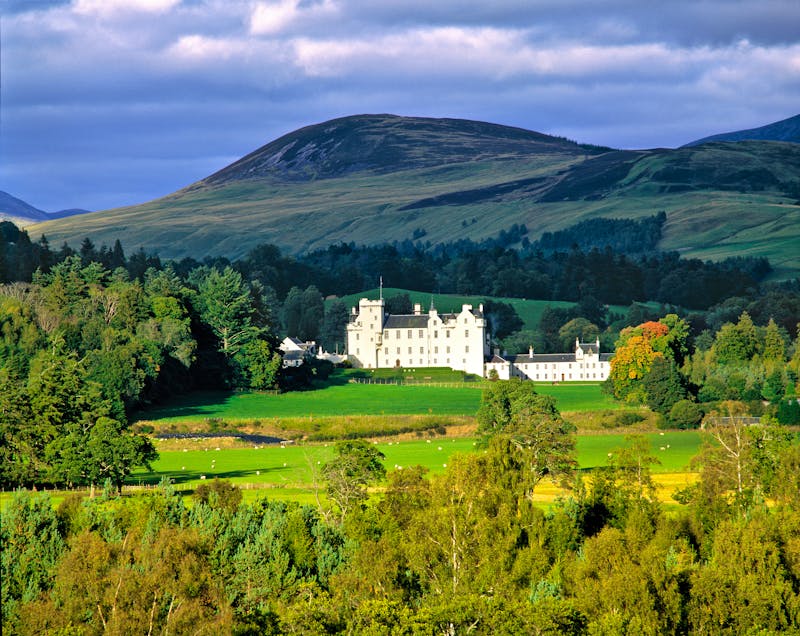 Blair Castle in Schottland in der Nähe von Pitlochry  - ©Ric Ergenbright/Danita Delimont - stock.adobe.com
