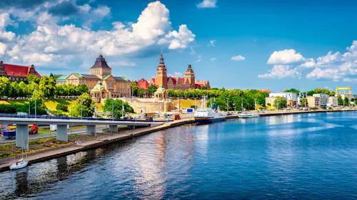 Stettin mit Hafen und Nationalmuseum - Polen &ndash; &copy; Dawid - stock.adobe.com