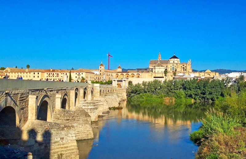 Cordoba am Fluss Guadalquivir - ©Sinah Witzig - Eberhardt TRAVEL