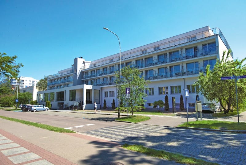 Außenansicht vom Hotel KORAL Live – ©Idea Spa Travel