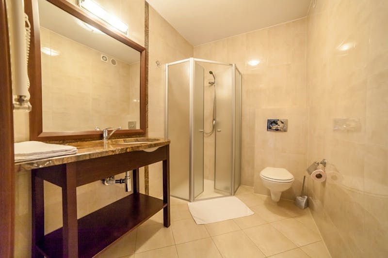 Beispiel Badezimmer im Hotel Olymp 2 – ©Idea Spa Travel