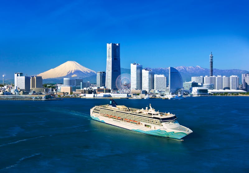 Kreuzfahrtschiff Norwegian Spirit vor Tokyo - ©NCL Norwegian Cruise Line