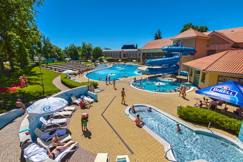 AQUAFORUM in Franzensbad - Außenbereich des Erlebnisbades – ©Hotel Pawlik-Aquaforum