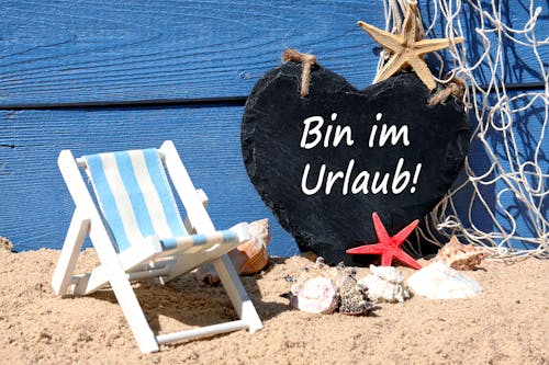 Bin im Urlaub! &ndash; &copy; Kathrin39 - stock.adobe.com