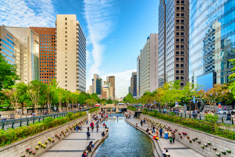 Seoul - Cheonggyecheon-Strom-Park - Südkorea - &copy;efired - stock.adobe.com