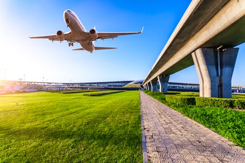 Flughafen in Peking &ndash; &copy; 06photo - stock.adobe.com