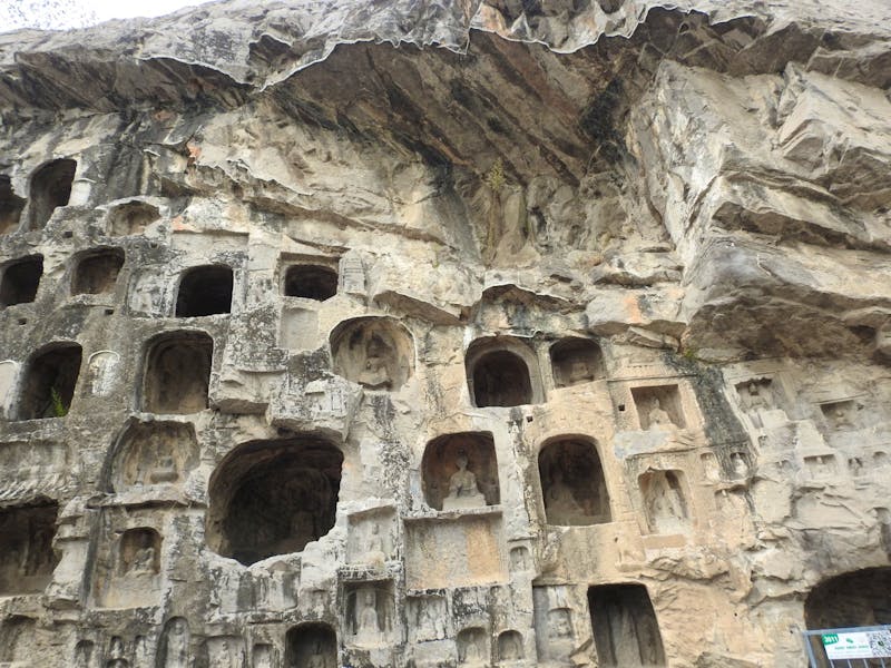 Drachentor-Grotten in Luoyang  - ©Sabine Letzybyll (Eberhardt TRAVEL)