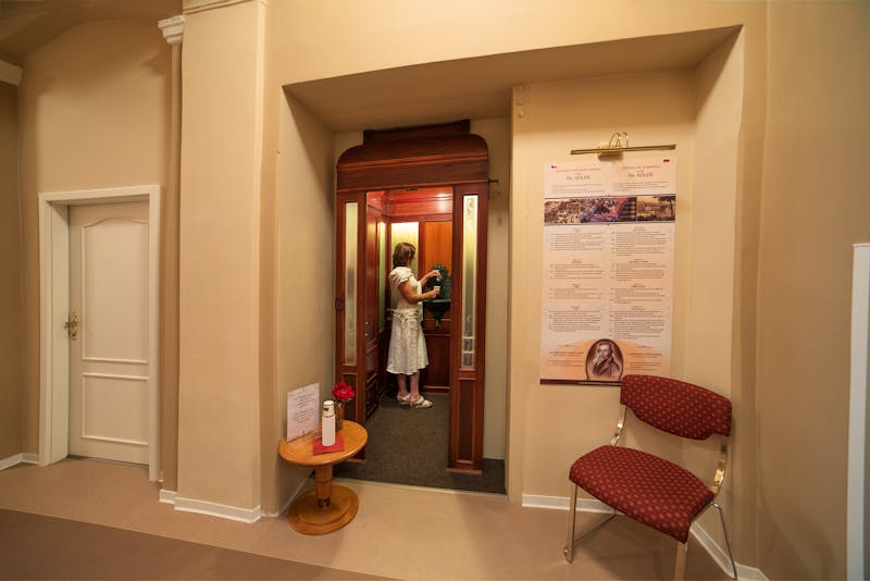 Kurhotel Dr. Adler in Franzensbad - Trinkquelle &ndash; &copy;Jan Bobrov - Kulturhotel Dr. Adler