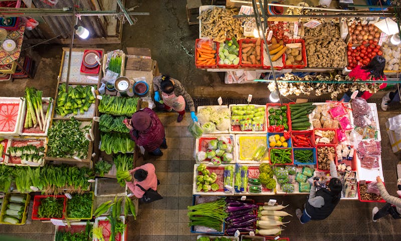 Hongkong - Stand auf einem Gemüsemarkt auf Hongkong Island - ©wooooooojpn - stock.adobe.com