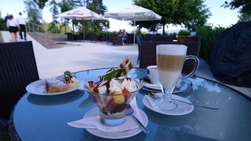 Kurhotel Pyramida in Franzensbad - Café-Terrasse &ndash; &copy; Kurhotel Pyramida 