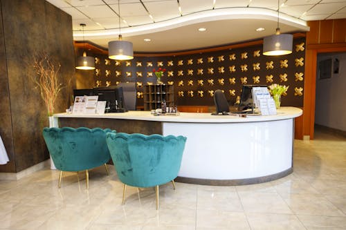 Kurhotel Pyramida in Franzensbad - Rezeption &ndash; &copy; PETRA TOMANOVA - Kurhotel Pyramida