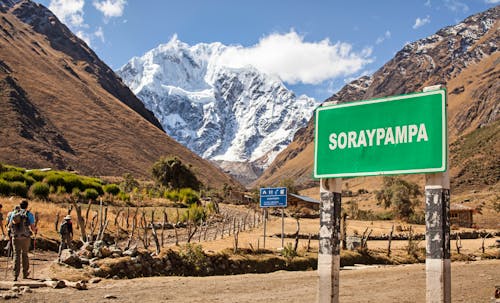 Wanderung im Soraypampa-Tal - Salkantay Trail in Peru &ndash; &copy; Victor Ontavillaºººº/Wirestock - stock.adobe.com