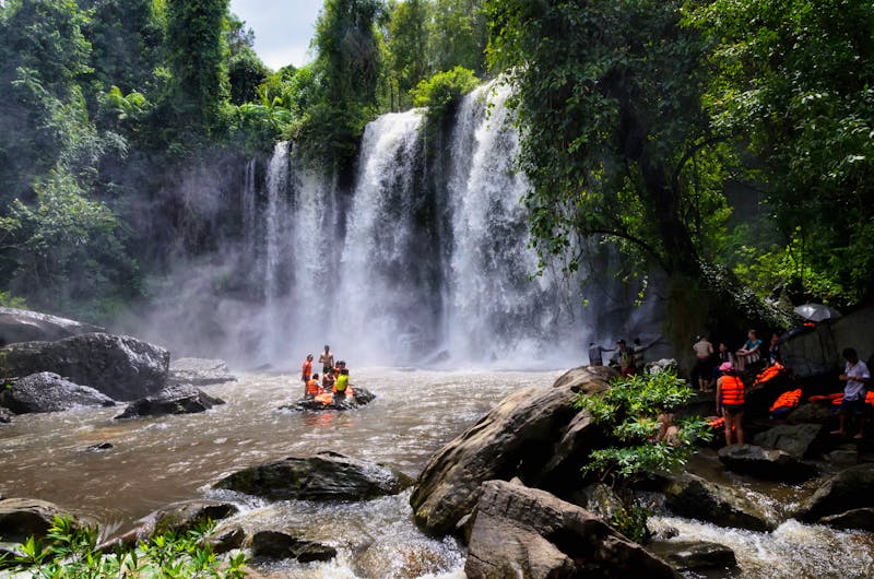 Berg Phnom Kulen bei Siem Reap - Wasserfall im Dschungel - ©Kal'vān - stock.adobe.com