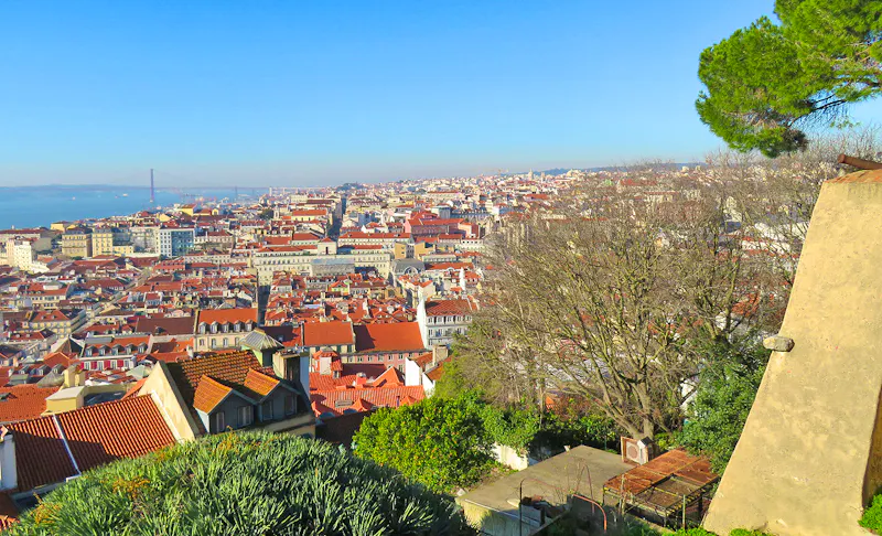 Blick vom Castelo de Sao Jorge auf Lissabon - &copy;Mario Scheinert - Eberhardt TRAVEL