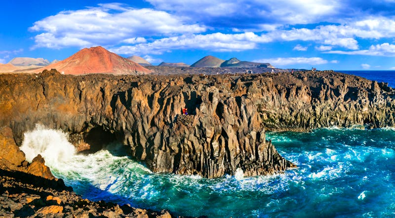 Lava-Klippen Los Hervideros auf Lanzarote - ©Freesurf - stock.adobe.com