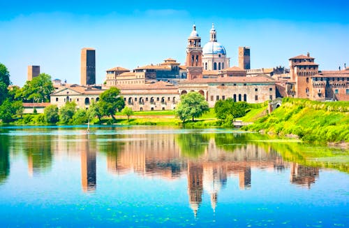 Mantua - Blick auf die Altstadt  &ndash; &copy; JFL Photography - stock.adobe.com