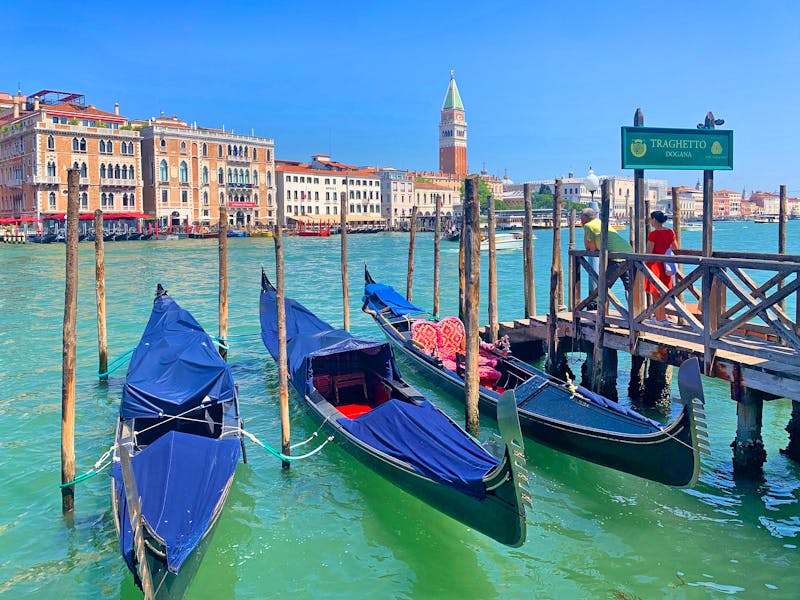 Gondeln am Canale Grande in Venedig - ©Patrick Fritzsche - Eberhardt TRAVEL
