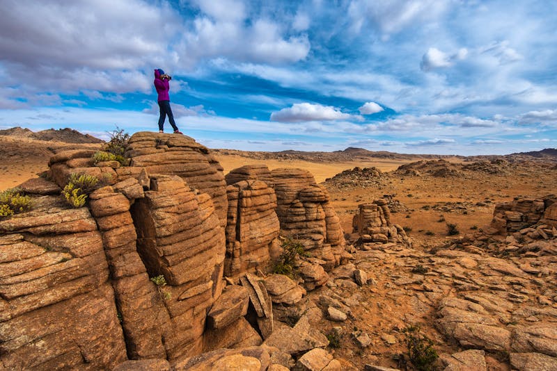 Baga Gazariin Chuluu im Norden der Wüste Gobi - Granit-Felsformationen mit Felszeichnungen - ©dsaprin - stock.adobe.com