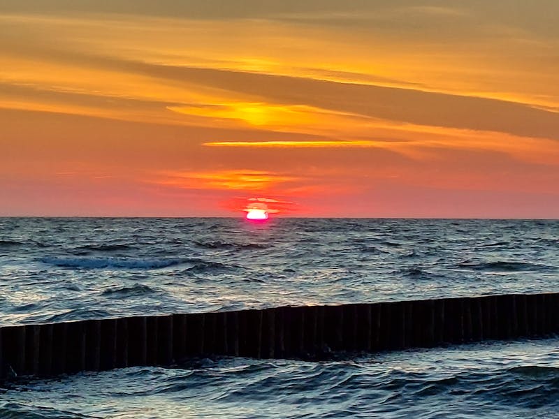 Sonnenuntergang am Strand von Kolberg - ©Sybille Schober