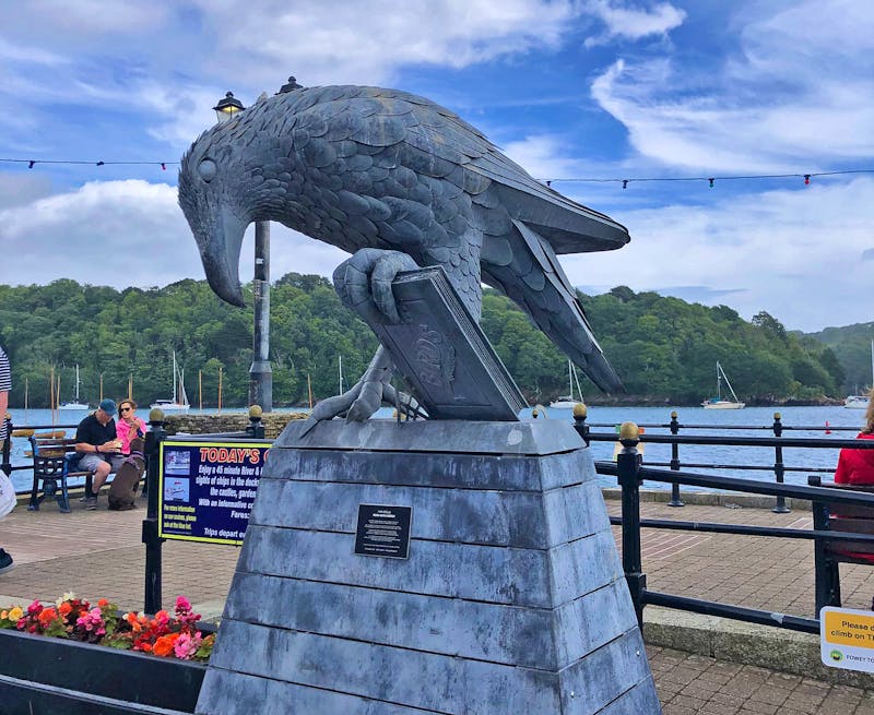 Fowey - Denkmal für Hitchcock-Film 