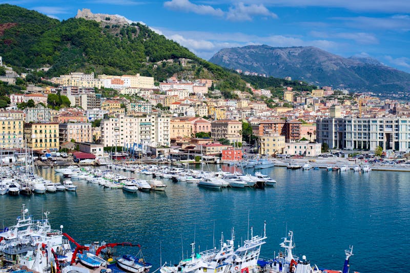 Salerno – Blick auf Hafen und Altstadt - ©Guenther Marten - stock.adobe.com