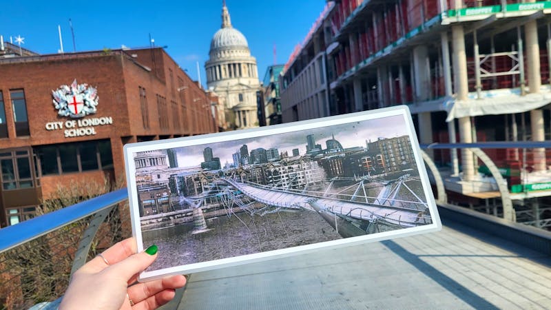Harry Potter. Millennium Bridge in London - ©Eberhardt TRAVEL
