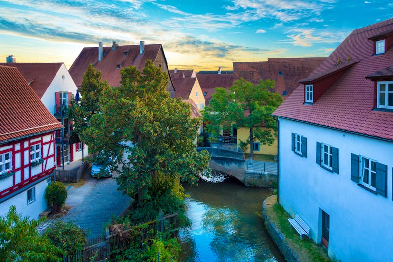 Der Fluss Eger in der Altstadt von Nördlingen in Bayern, Deutschland - &copy;Wilm Ihlenfeld - stock.adobe.com