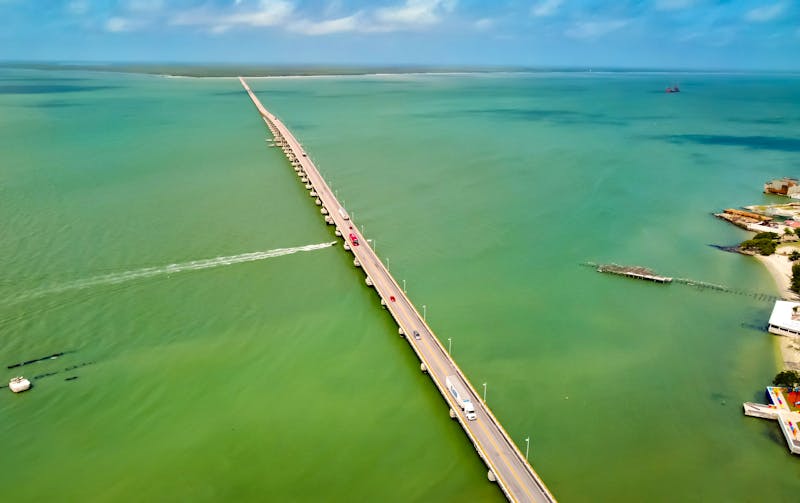 Seebrücke am Golf von Mexiko bei Campeche  - ©JosephEspinosa - stock.adobe.com