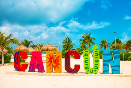 Cancun - Playa Delfines &ndash; &copy; Anna ART - stock.adobe.com