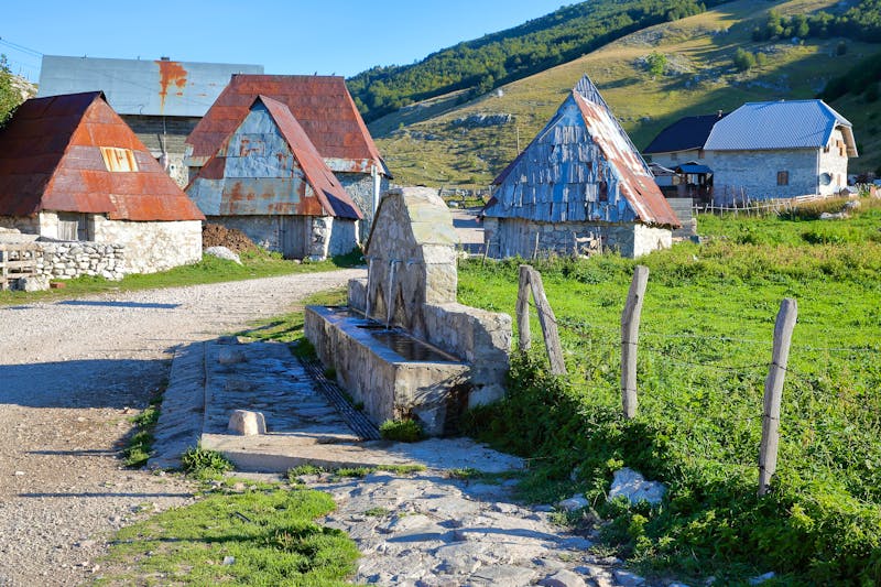 Bergdorf in Bosnien-Herzegowina - ©Christophe Cappelli - stock.adobe.com