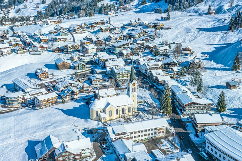 Winterliches Riezlern im Kleinwalsertal  - ©ARochau - stock.adobe.com
