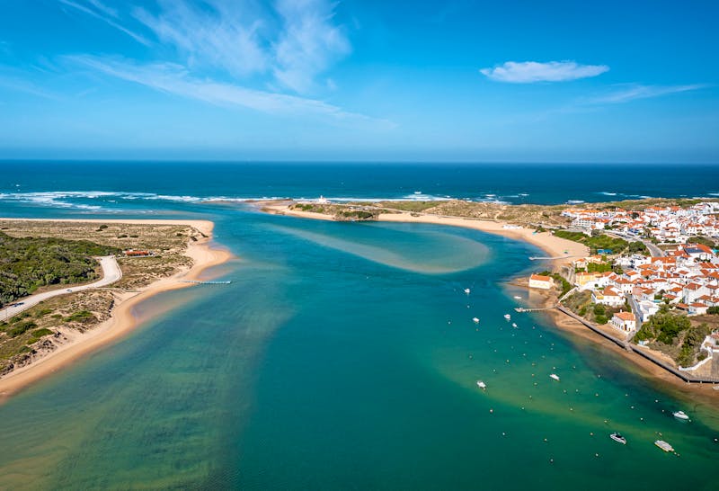 Vila Nova de Milfontes an der Costa Vicentina in Portugal - ©agaglowala - stock.adobe.com