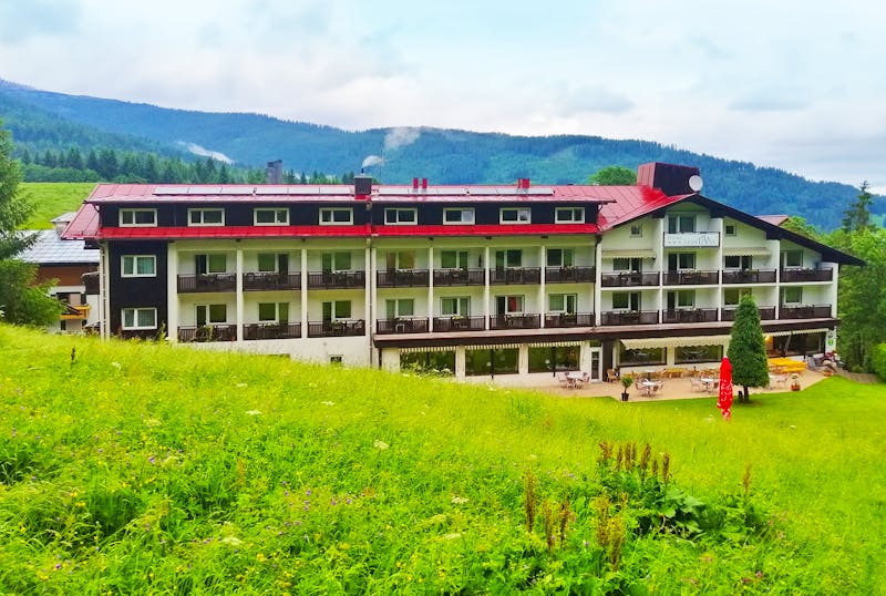 Hotel Montana in Riezlern im Kleinwalsertal - ©Andrej Kulikov - Eberhardt TRAVEL