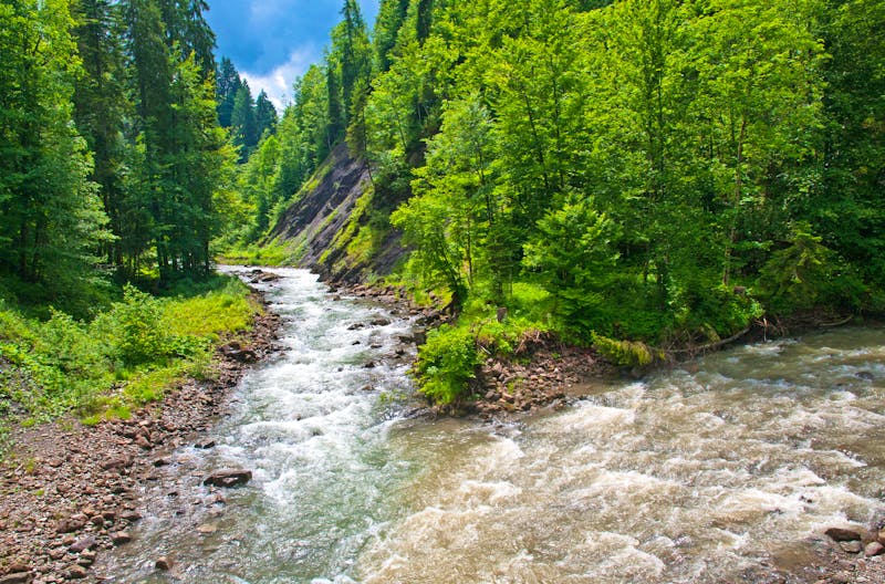 Der Schwarzwasserbach mündet bei Riezlern in die Breitach - ©lotharnahler - stock.adobe.com